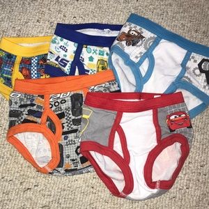 Disney Cars toddler briefs 4T